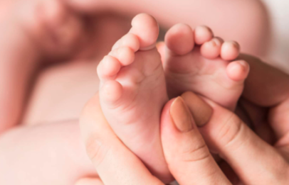 Newborn baby feet